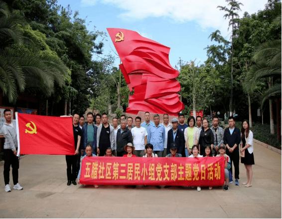 小红帽的冒险之旅